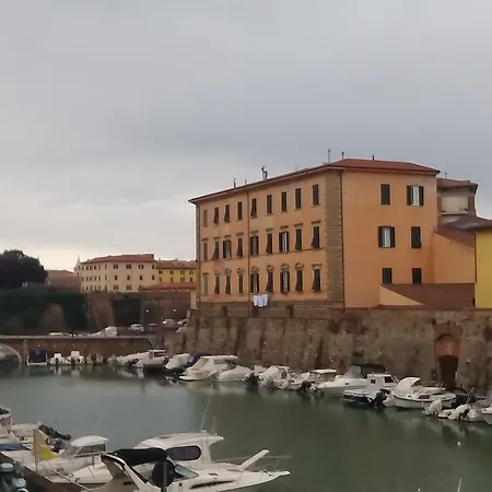 Bed & Breakfast Dogana D'acqua & Art Livorno