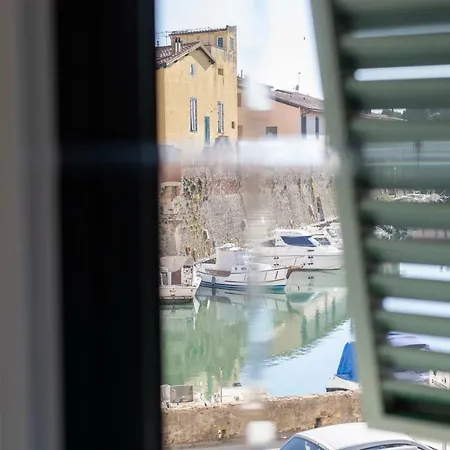 Dogana D'acqua & Art Bed & Breakfast