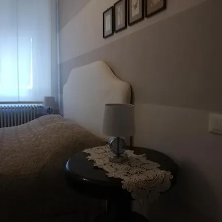 Dogana D'acqua & Art Bed & Breakfast *